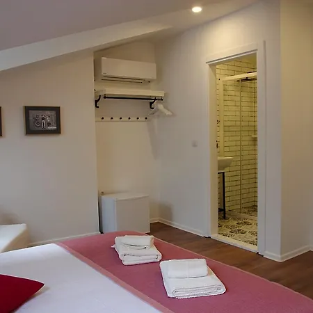 Up.cooltura Guest house Skopje